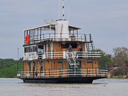 Chalana Hausboot im Pantanal