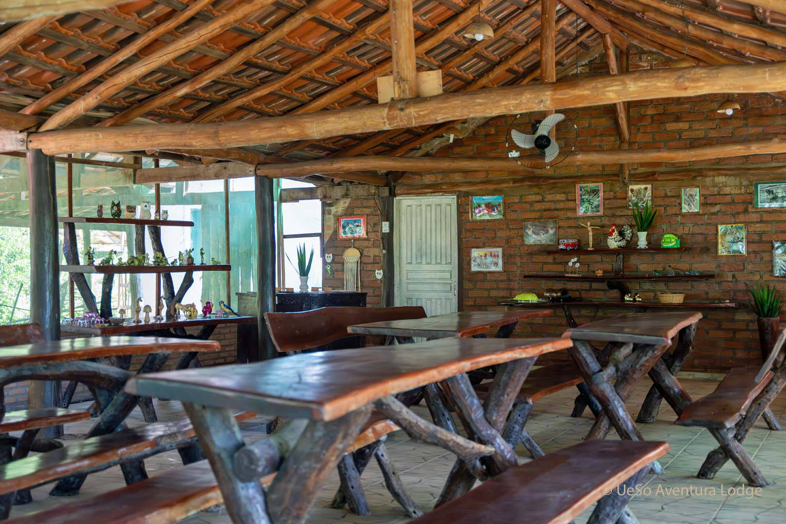 Restaurant at the UeSo Aventura Lodge