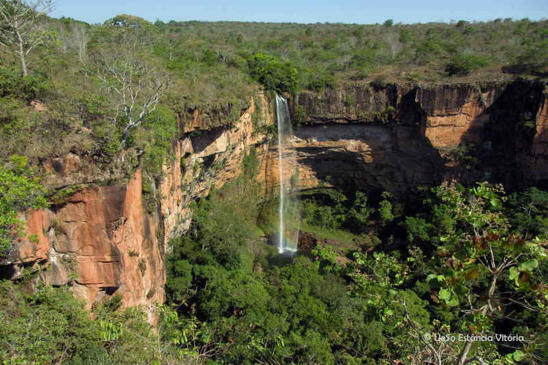 Bridal Veil Waterfall in Chapada Dos Guimaraes, Véu de Noiva