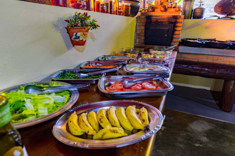 Buffet à l'hôtel Reino Encantado à Nobres