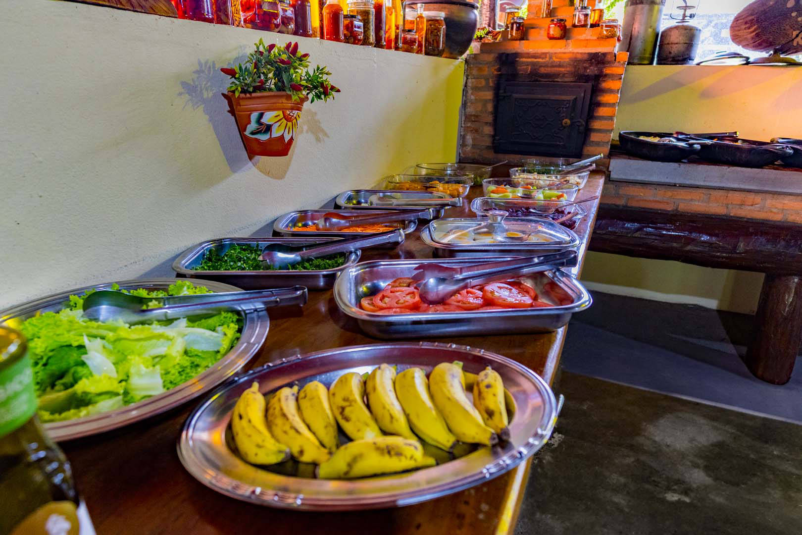 Buffet à l'hôtel Reino Encantado à Nobres